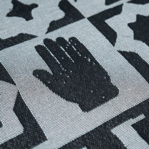 Dellafuente, Manta Muchas Caricias