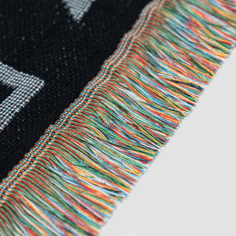 Dellafuente, Manta Muchas Caricias