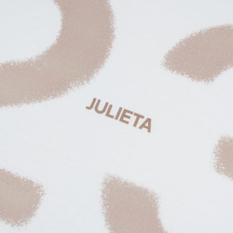 Julieta, Camiseta Manga Larga 23