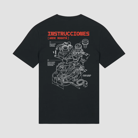 Camiseta Arde Bogotá Instrucciones Negra