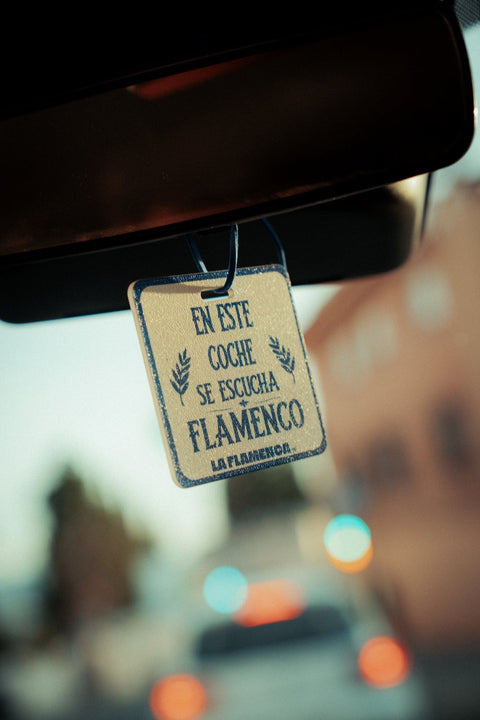 Colgante "En este coche se escucha flamenco"
