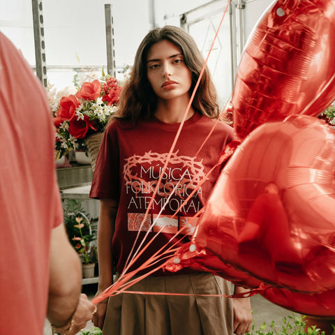 Camiseta Música Folklórica Atemporal