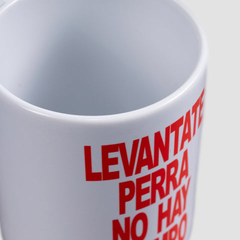 TAZA LEVÁNTATE PERRA