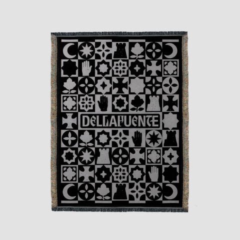 Dellafuente, Manta Muchas Caricias