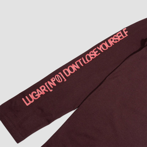 La Plazuela, Camiseta Manga Larga Burgundy LUGAR Nº0 (D.L.Y)
