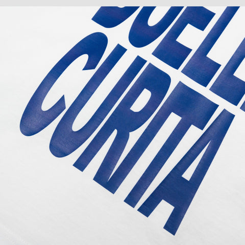 Nathy Peluso, CAMISETA OVERSIZE SI TE DUELE: CURITA