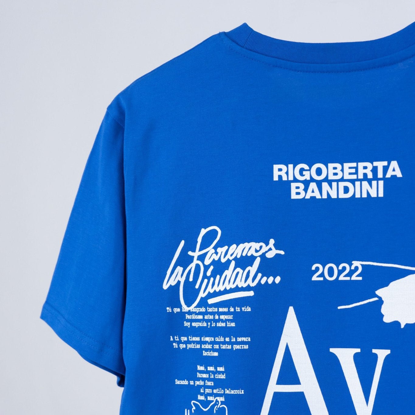 Rigoberta Bandini, Camiseta Ay Mamá Azul
